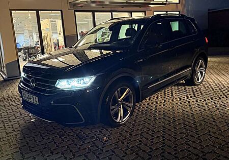 VW Tiguan Volkswagen R-Line pano shz