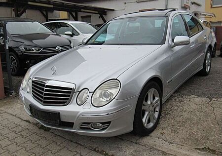 Mercedes-Benz E 320 CDI AVANTGARDE*PDC-SHZ-NAVI-Panorama-Dach*