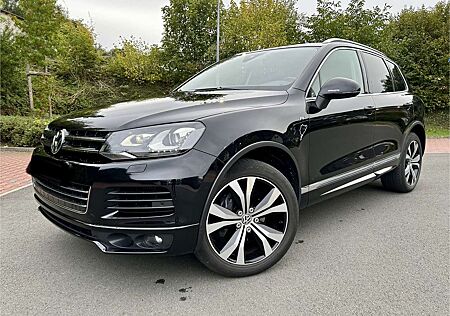 VW Touareg Volkswagen 3.0 V6 TDI - R-line - Service - Panorama