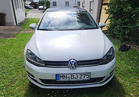 VW Golf Volkswagen 2.0 TDI BlueMotion Technology DSG Lounge