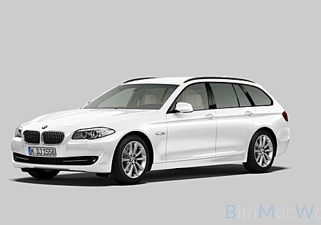 BMW 520 d A Touring.Leder.HUD.Nav-Prof.8xRäder.Xenon