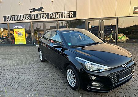 Hyundai i20 Select 1Hand Klima Alu