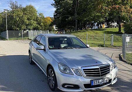 Mercedes-Benz E 200 CGI BlueEFFICIENCY Automatik Elegance