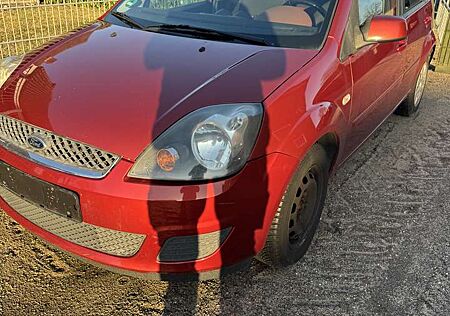 Ford Fiesta 1.3 Ambiente