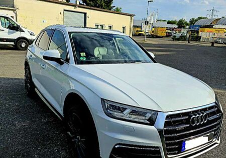 Audi Q5 40 TDI quattro S tronic design