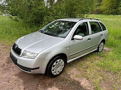 Skoda Fabia Fabia Combi 1.4 - Tüv-Asu NEU (05-2028) -