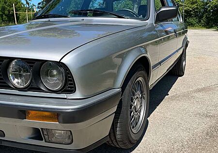 BMW 325i 325