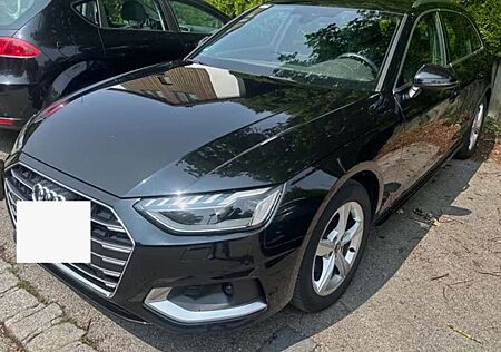 Audi A4 35 TFSI advanced