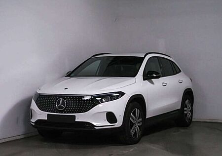 Mercedes-Benz EQA 300 4M Night Electric Advanced Soundsystem LED