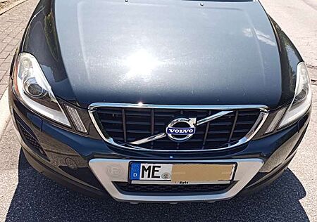 Volvo XC 60 XC60 XC60 D3 Summum; Leder,AHK,PANO,Navi,Klimaautom.