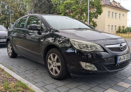 Opel Astra J 1.4 Turbo // Edition