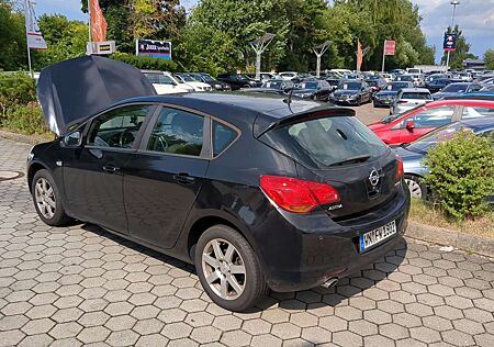 Opel Astra J 1.4 Turbo // Edition