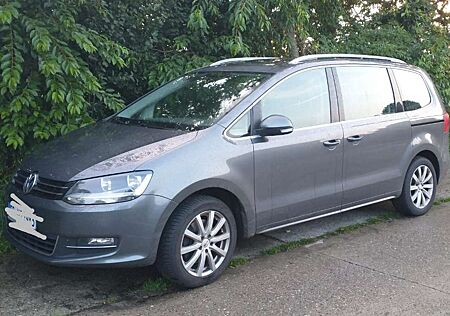 VW Sharan Volkswagen 2.0 TDI DSG BlueMotion Technology Highline