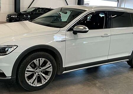 VW Passat Alltrack Volkswagen 4Motion Standheiz. 1.Hand AHK