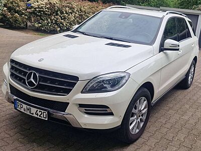 Mercedes-Benz ML 400 M-Klasse 4MATIC 7G-TRONIC