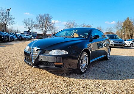 Alfa Romeo GT 2.0 16V JTS Distinctive*LMF*Klima*SZH*Temp*