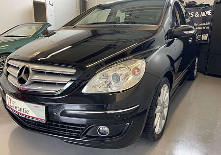 Mercedes-Benz B 200 Neuzstd ähnl. PANO LEDER KINDERSITZE 17"