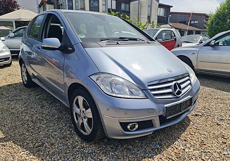 Mercedes-Benz A 180 CDI Avantgarde Parkpilot Allwetterreifen