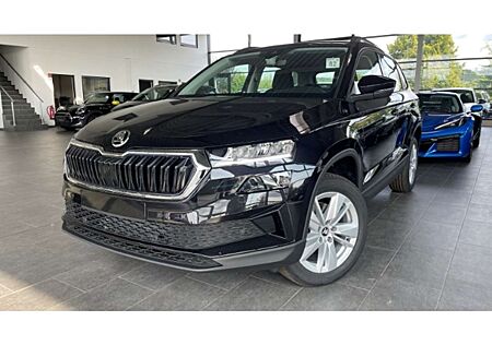 Skoda Karoq Selection 1.5 TSI LED Kamera Navi Digi Cockpit LED
