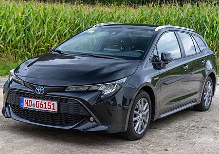 Toyota Corolla Hybrid Business Edition