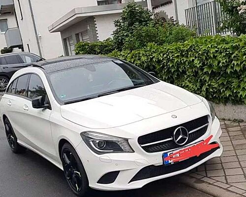 Mercedes-Benz CLA 180 Shooting Brake 7G-