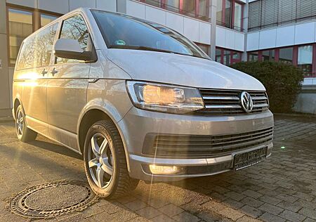 VW T6 Multivan Volkswagen Multivan Comfortline Navi/AHK/PDC/SHZ/Garantie