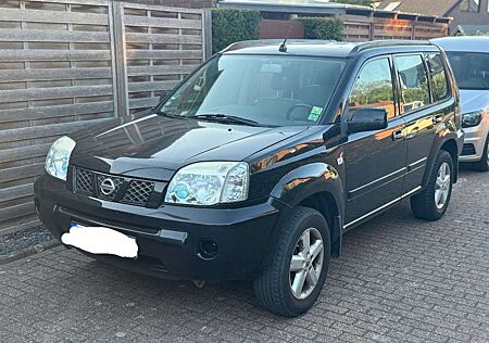 Nissan X-Trail Comfort (Frontantrieb) 3 HAND KLIMA
