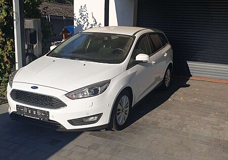 Ford Focus Turnier 1.5 TDCi DPF Start-Stopp-System Ambiente