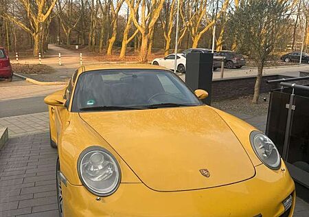 Porsche 997 Turbo in Speedgelb und Mezger Motor sehr selten