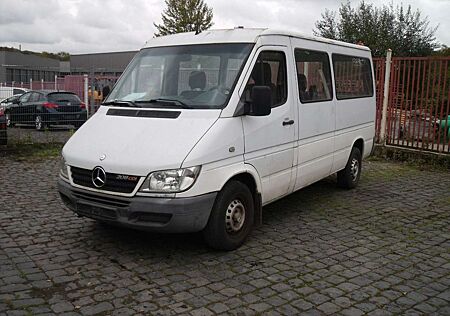 Mercedes-Benz Sprinter Kombi 208 CDI