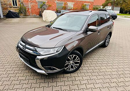 Mitsubishi Outlander Top 4WD *7-Sitzer*Voll*Assistenzpaket*