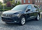 VW Tiguan Allspace Volkswagen 2.0 TDI DSG Highline/7Sitzer/LED