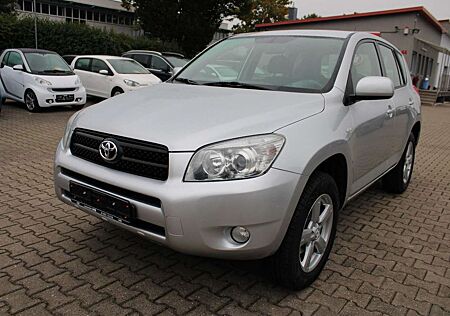 Toyota RAV 4 2.0 4x4 Klimaautom. Navi