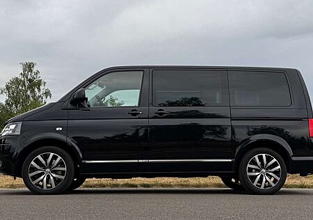 VW T5 Multivan Volkswagen MultivanDSG BMTHighline revidierter Motor/Getriebe
