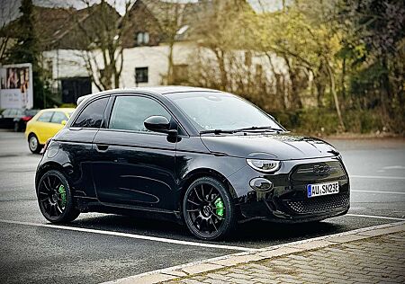 Fiat 500 Icon Voll Tuning all Black 8-fach 18 Zoll Sport