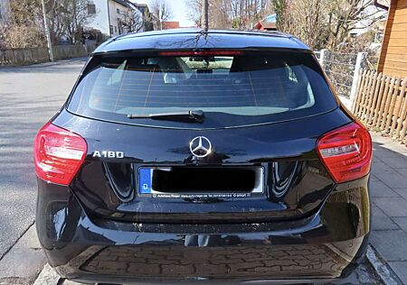 Mercedes-Benz A 180 (BlueEFFICIENCY)