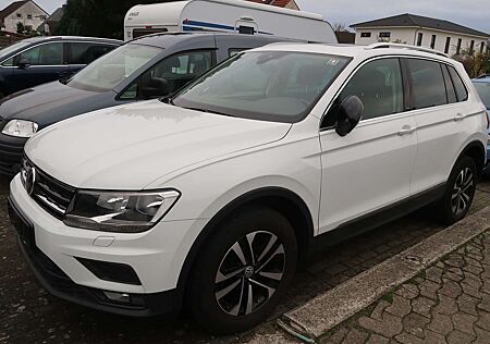 VW Tiguan Volkswagen 2.0 TDI IQ.DRIVE DSG 4Motion ACC