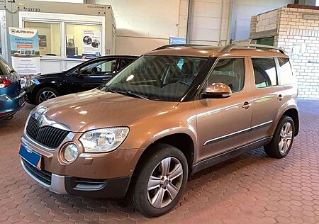 Skoda Yeti 2.0 TDI 4x4 DSG *STHZ*SHZ*AHK*PAN*NAV*BXen*