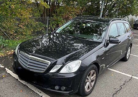 Mercedes-Benz E 220 T CDI DPF BlueEFFICIENCY