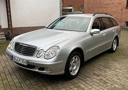 Mercedes-Benz E 200 T Kompressor Classic