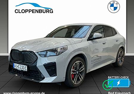 BMW iX2 xDrive30 Head-Up+AHK+Navi+Pano+ACC+SHZ+HiFi