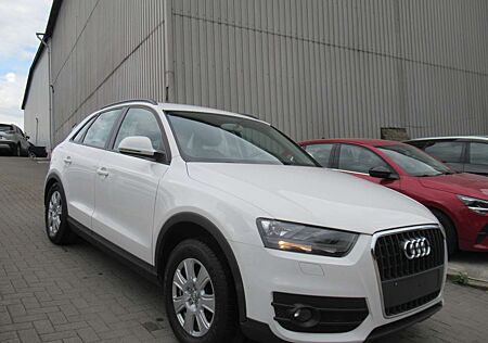 Audi Q3 2.0 TDI- Klima-8 x Alu-Scheckheft-2.Hand