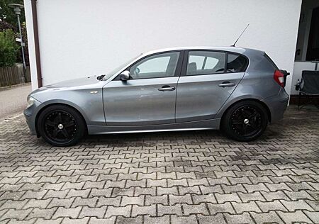BMW 120 TÜV neu 225/40/18 LM -Felgen,2. Hand,Top Zustand!