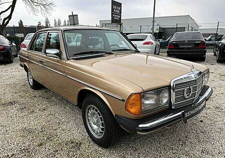 Mercedes-Benz E 230 230 E - 3. Hand Familienbesitz