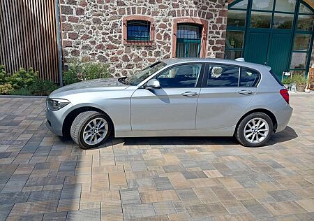 BMW 116i 116 1er (5-Türer) Aut.