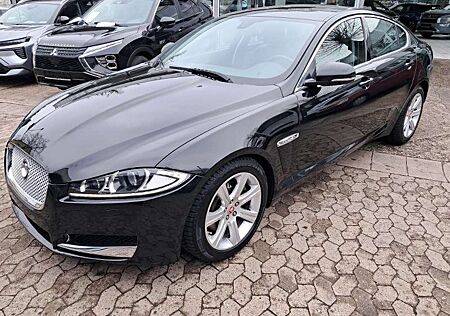 Jaguar XF 2.2 D Automatik, RFK Navi SD