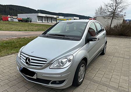 Mercedes-Benz B 150 B150 PDC, Bremsen NEU TÜV02/2027