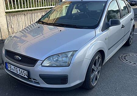 Ford Focus 1.6 Benziner