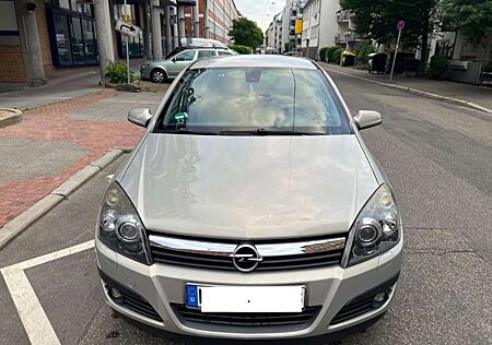 Opel Astra 1.8 Automatik Sport
