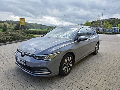 Volkswagen Golf 1.5 eTSI OPF DSG Life mit Garantie 2029